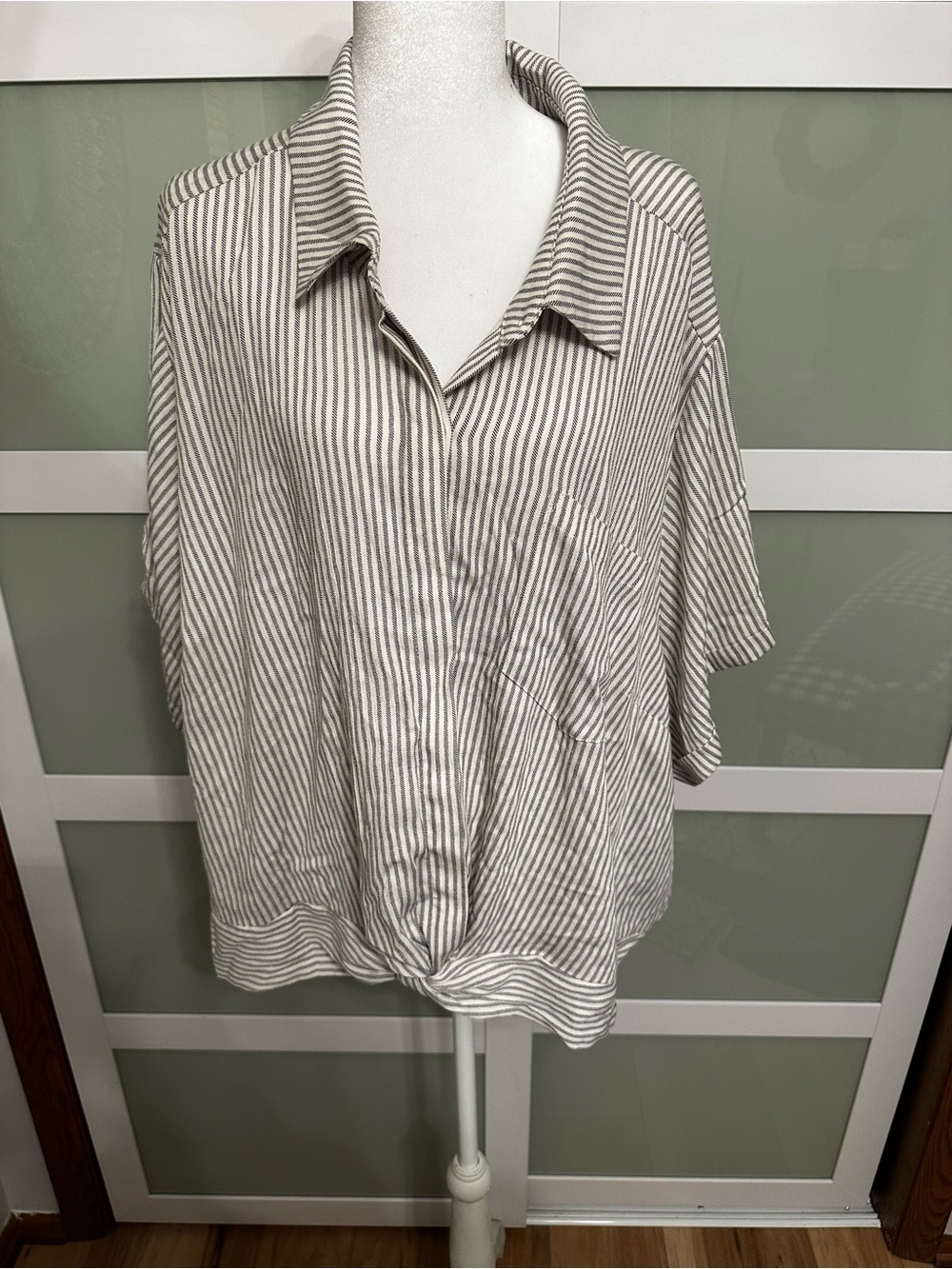 torrid Grey and White Striped Short-Sleeve Button-Down Shirt